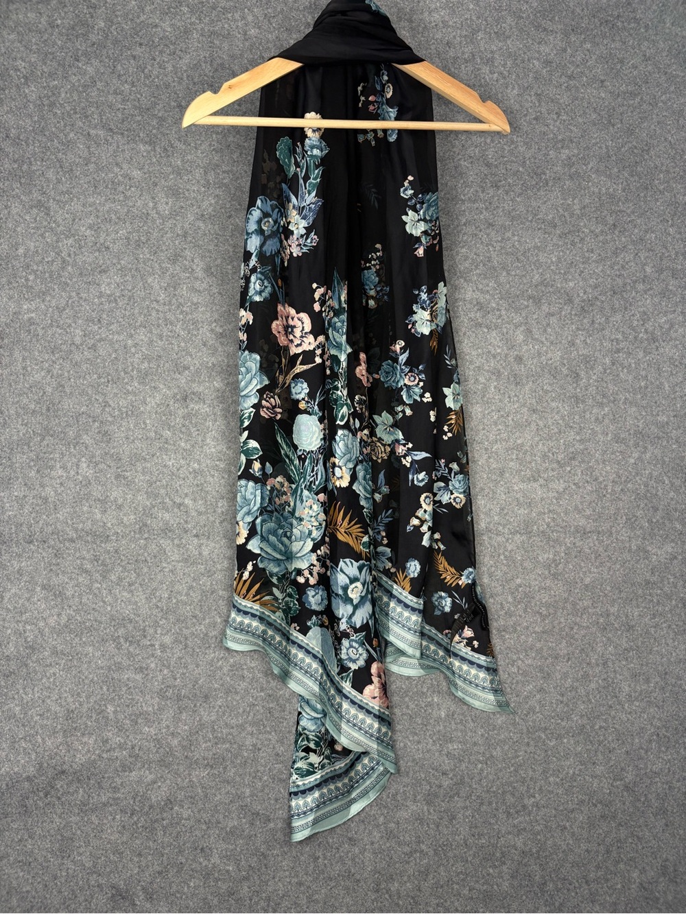 White House Black Market 100% Silk Floral Scarf Wrap Black Blue Oversized
